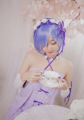 早乙女露依